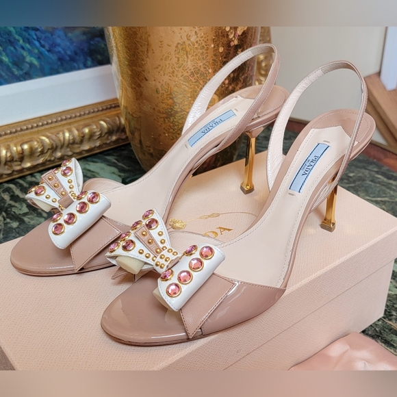 $900 NIB PRADA VERNICE NUDE LEATHER PINK CRYSTAL BOW GOLD HIGH HEEL SANDAL 9.5 - Picture 6 of 15